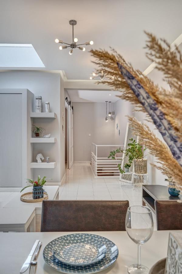 Old Town Luxury Velvet Apartment Rhodes City エクステリア 写真