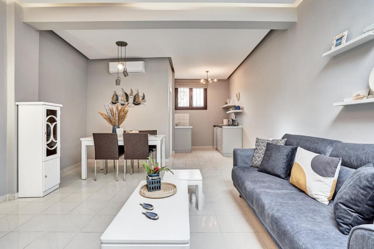 Old Town Luxury Velvet Apartment Rhodes City エクステリア 写真