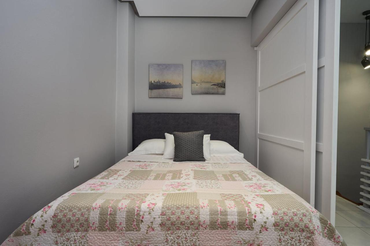 Old Town Luxury Velvet Apartment Rhodes City エクステリア 写真